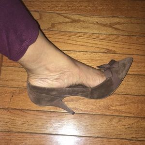 PEDRO GARCIA NWT REAL BROWN SUEDE BOW FRONT PUMPS EU39
